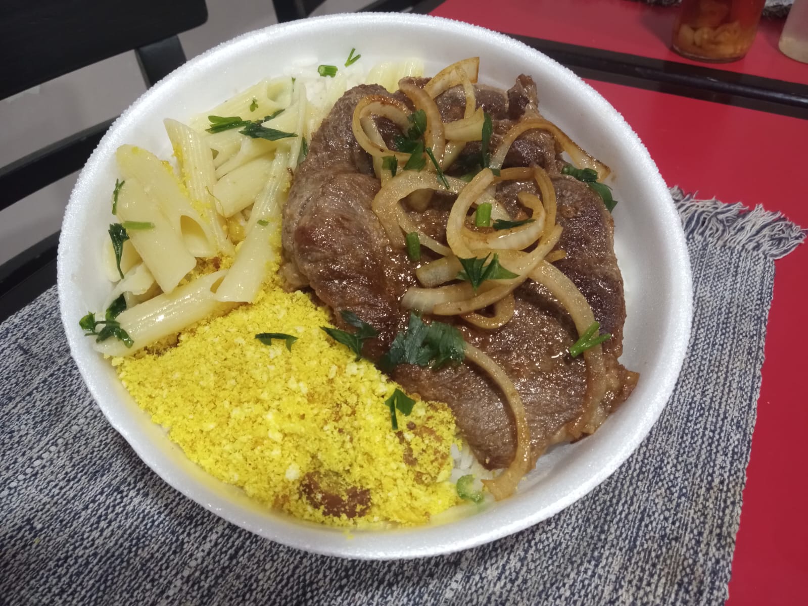 Bife Bovino Suculento Acebolado